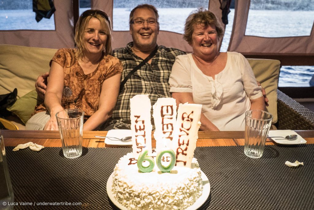 birthday cake in Komodo