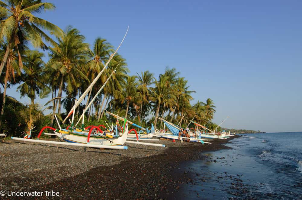 Traditional Jukung boat for diving Batu Kelibit and Emerald Tulamben